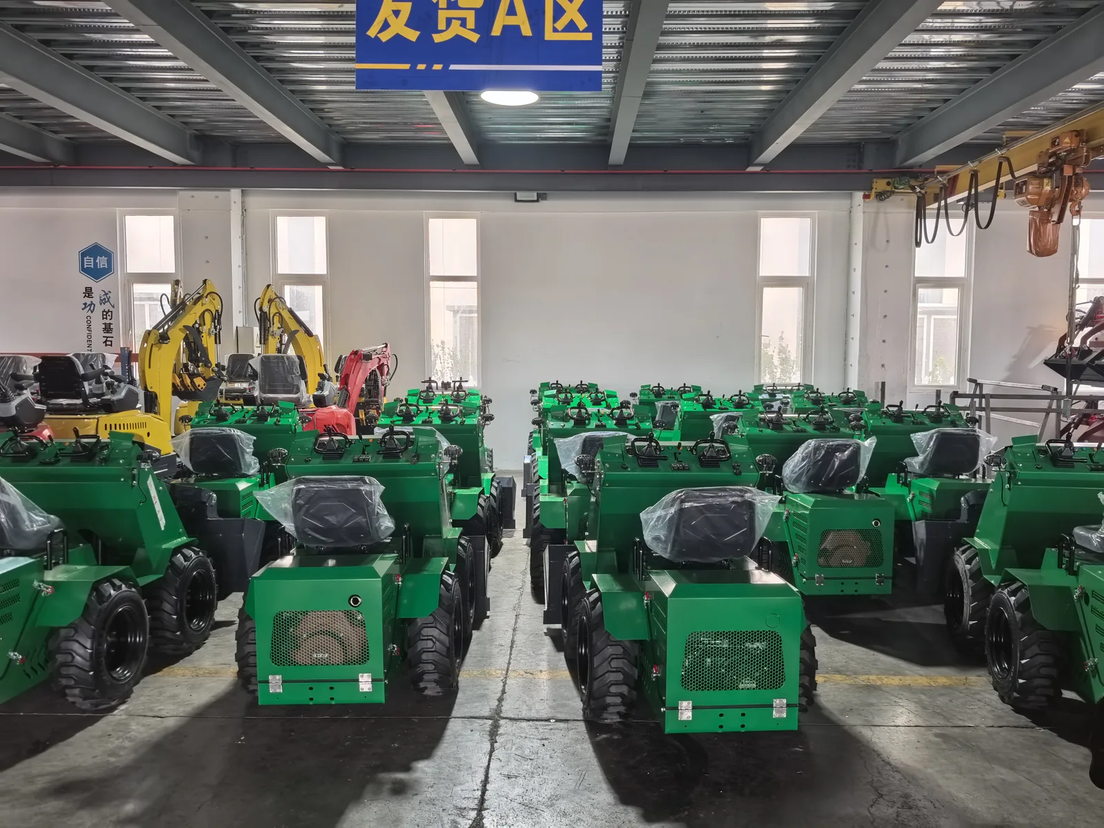 KORVA S750 wheel mini skid steer loader ready for overseas delivery after packing