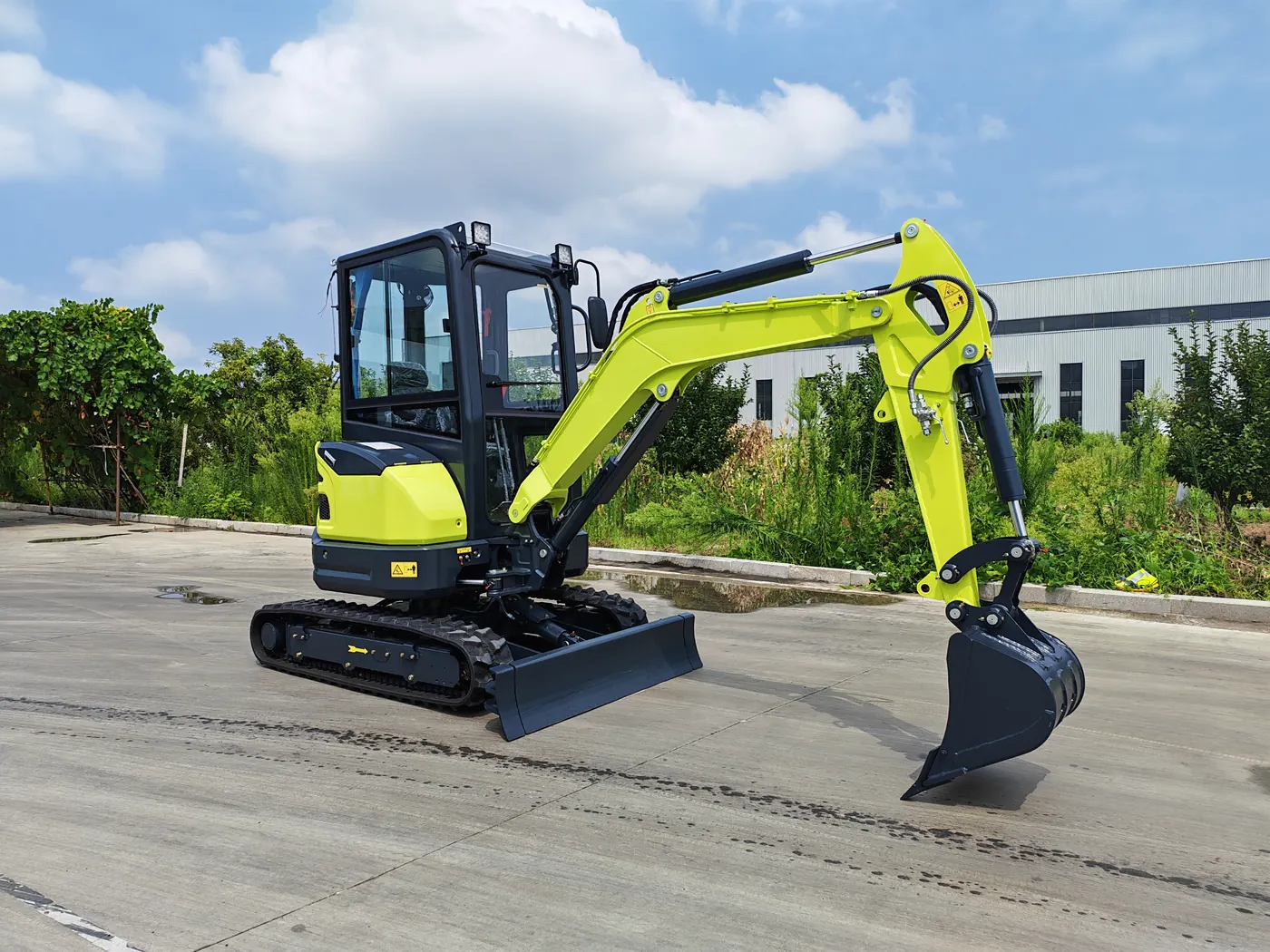 KORVA GW25 cabin compact excavator for contractors and rental buyers