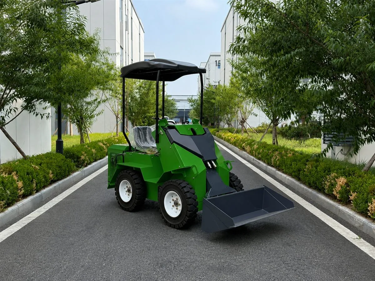 Green customized KORVA S490 ride-on wheel mini skid steer loader for farm material handling